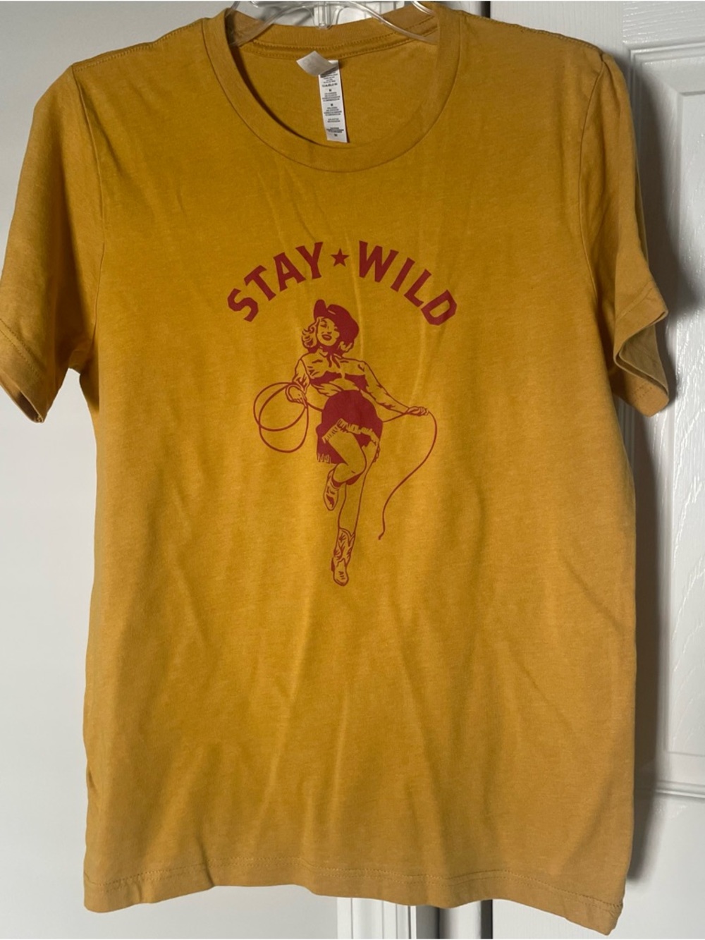 Stay wild cowgirl t shirt size M
